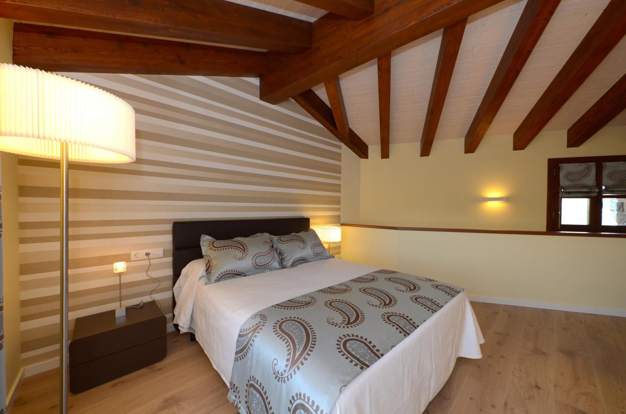 Apartamentos El Palacete De อาอินซา ภายนอก รูปภาพ